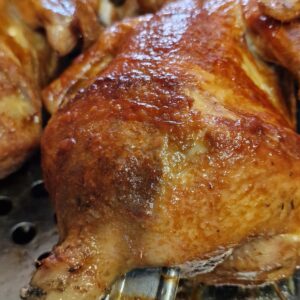 Medio pollo con guarnición