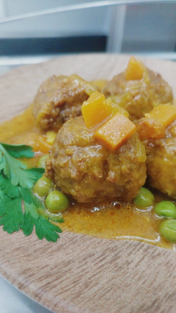Albóndigas Jardinera (carne mixta)