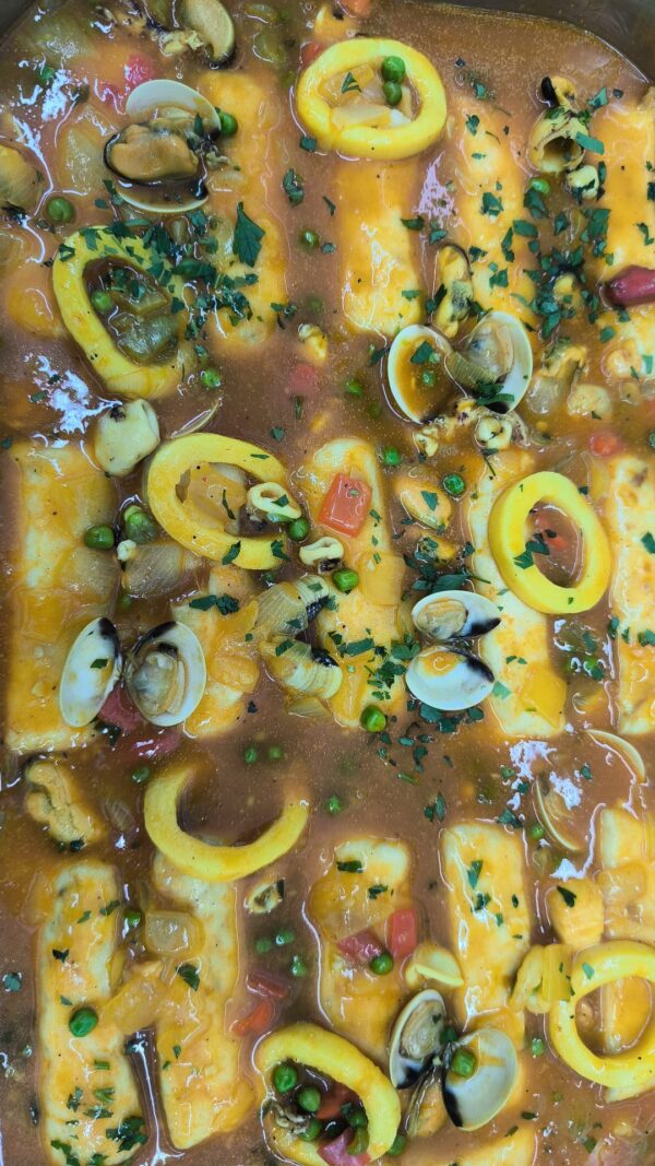 Lomo de merluza (salsa marinera)